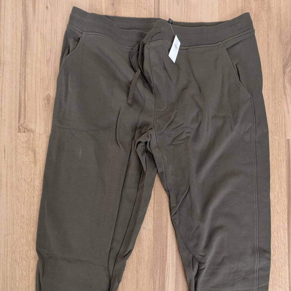 Banana Republic Olive Green Men's Jogger Sweatpants NWT